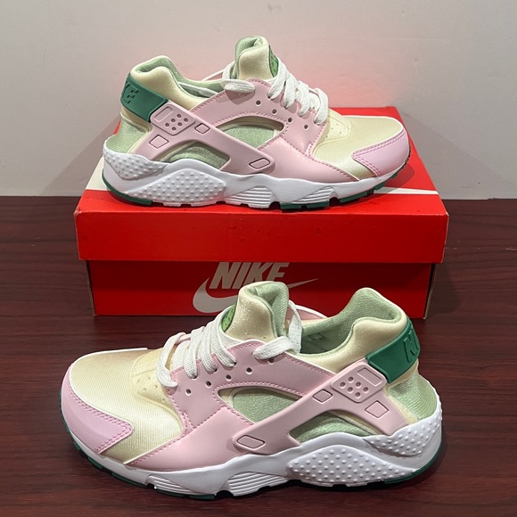 Nike, Girls, Huarache Run SE, DQ0517 600, Pink, Green & White - Picture 3 of 13